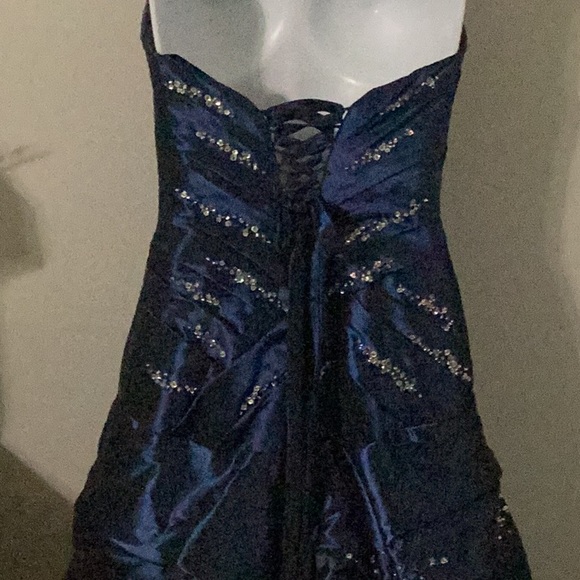 Beautiful prom gown - Picture 12 of 16